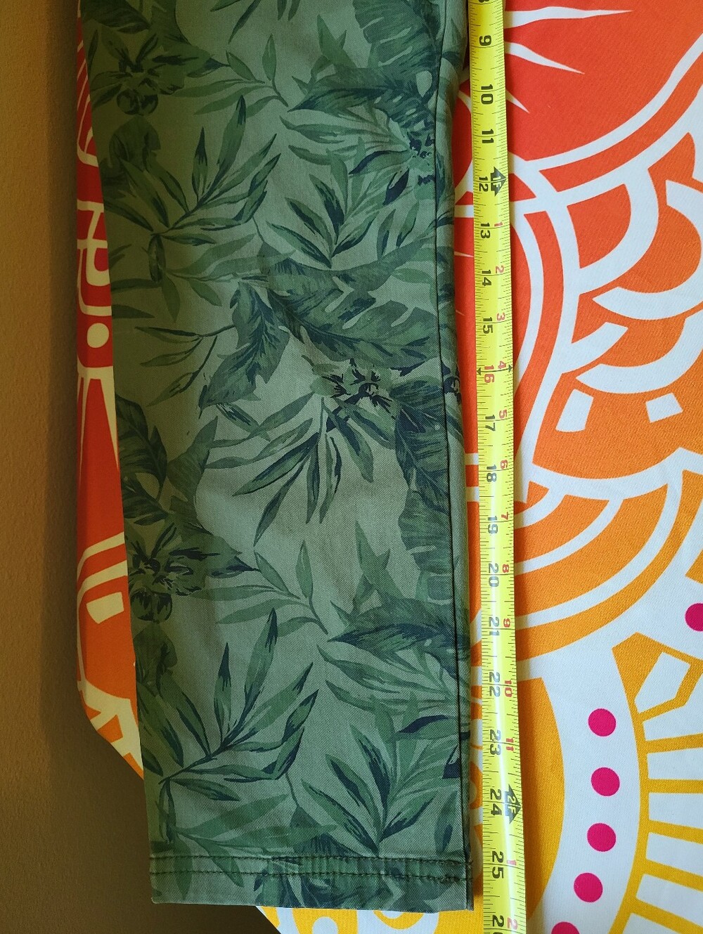 Tropical Leaf Pixie Pants - Picture 7 of 11